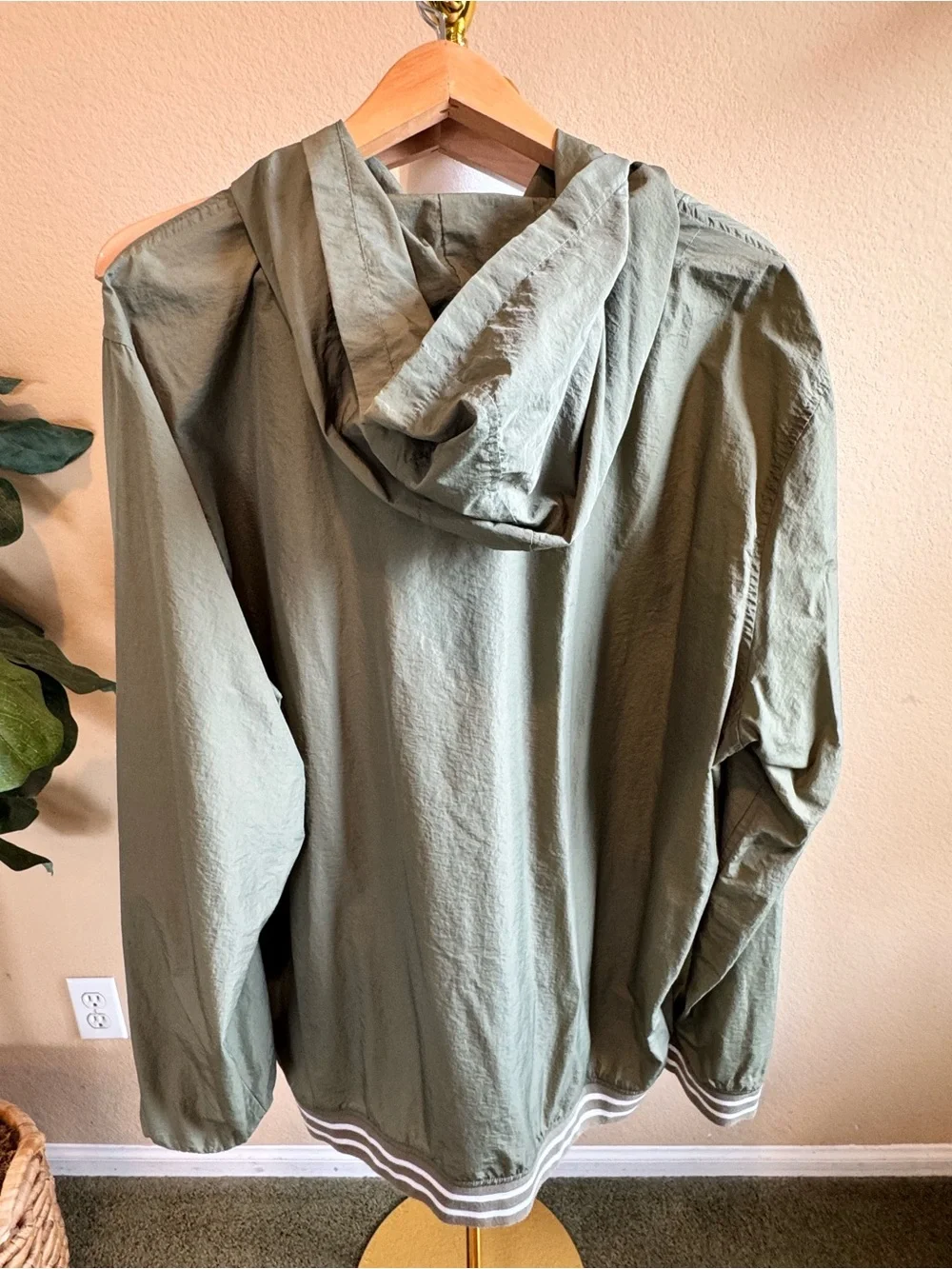 Primitive Mens Creped Hooded Windbreaker Jacket Pocket Green Size 2XL Skateboard